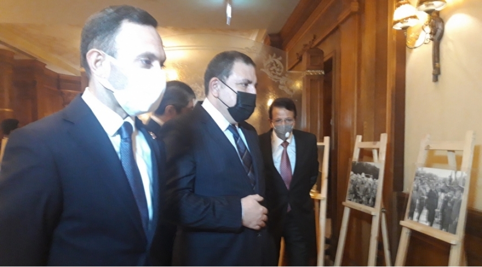 umummilli-lider-heyder-eliyev-misirde-anilib