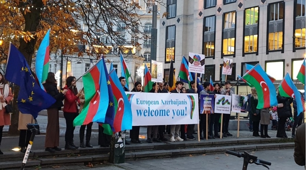 avropa-azerbaycanlilari-prezident-ilham-eliyeviqarshilamaga-hazirlashirlar