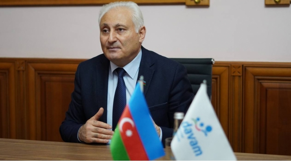 deputat-hikmet-babaoglu-davamin-qonagi-olub-foto