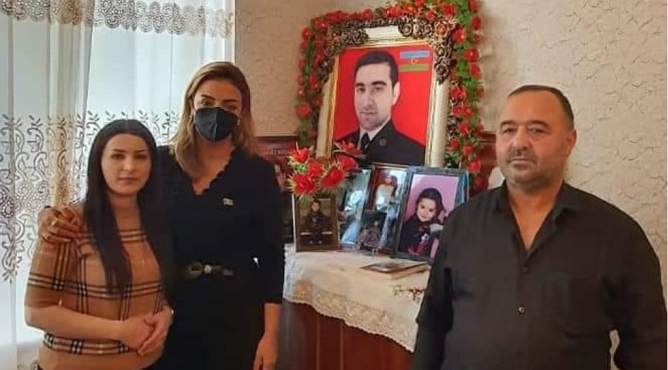 millet-vekili-konul-nurullayeva-shehid-ailelerine-bash-chekib-foto