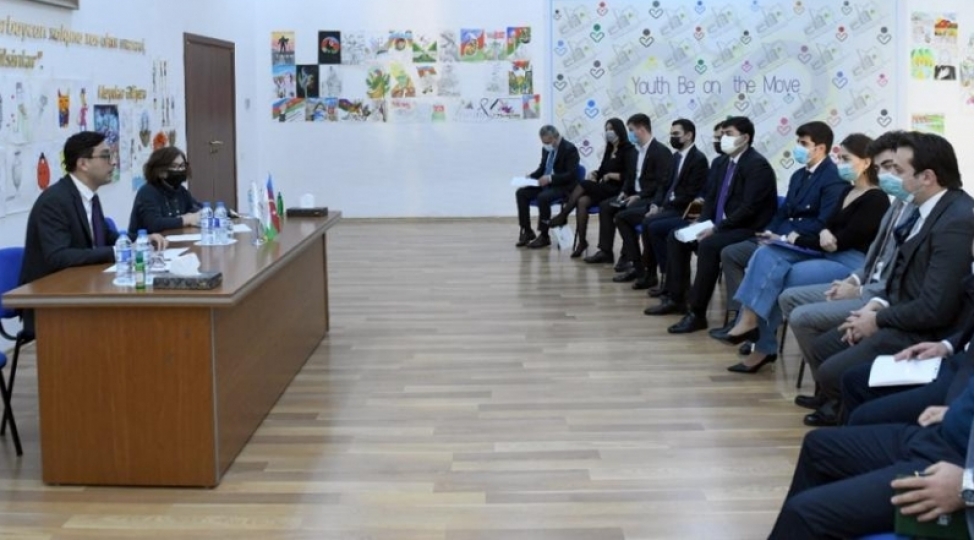nazir-suraxani-gencler-evinin-fealiyyeti-ile-tanish-olub