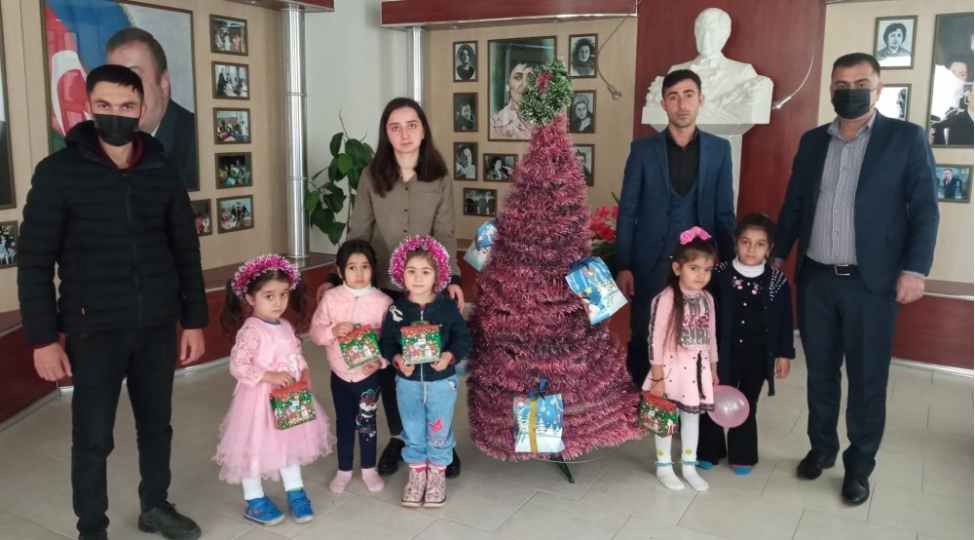 yardimlida-ushaqlar-bizim-sevincimizdir-adli-tedbir-kechirilib-foto