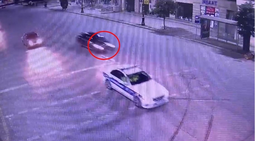 gencede-avtoxuliqan-hebs-edilib-foto