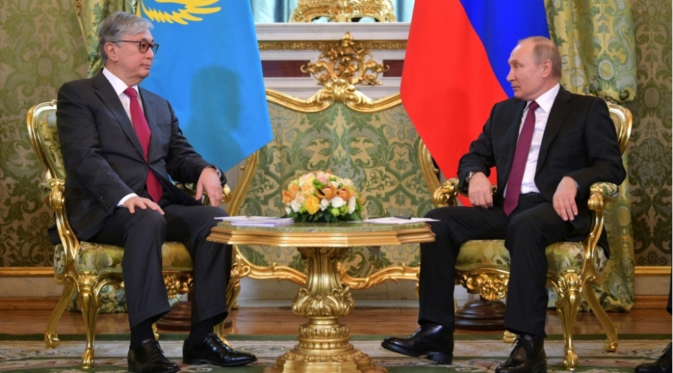 putin-qazaxistan-prezidentinin-adini-sehv-deyib-video