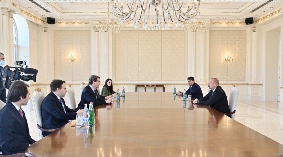 prezident-amerika-yehudi-komitesinin-icrachi-direktorunu-qebul-edib-yenilenib