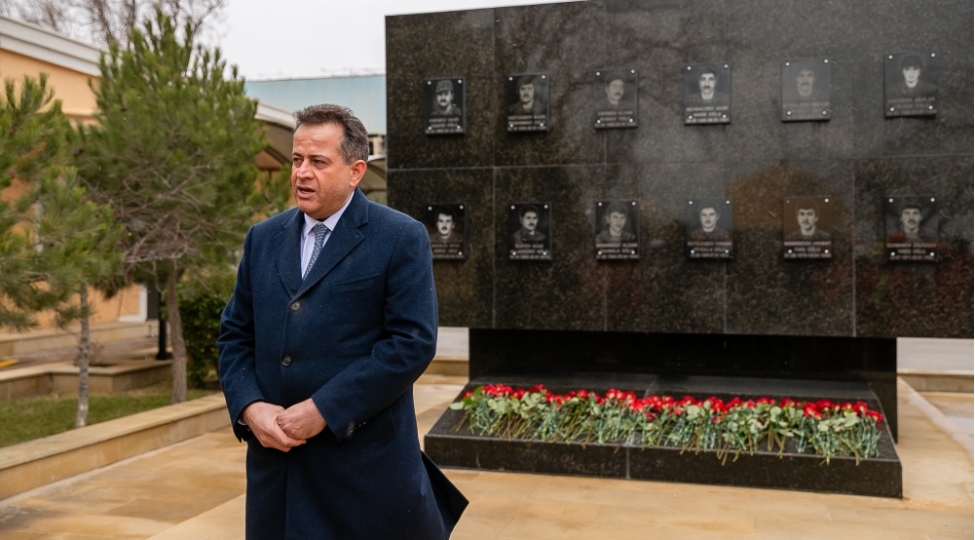 bos-shelf-kollektivi-20-yanvar-shehidlerinin-eziz-xatiresini-yad-edib-foto