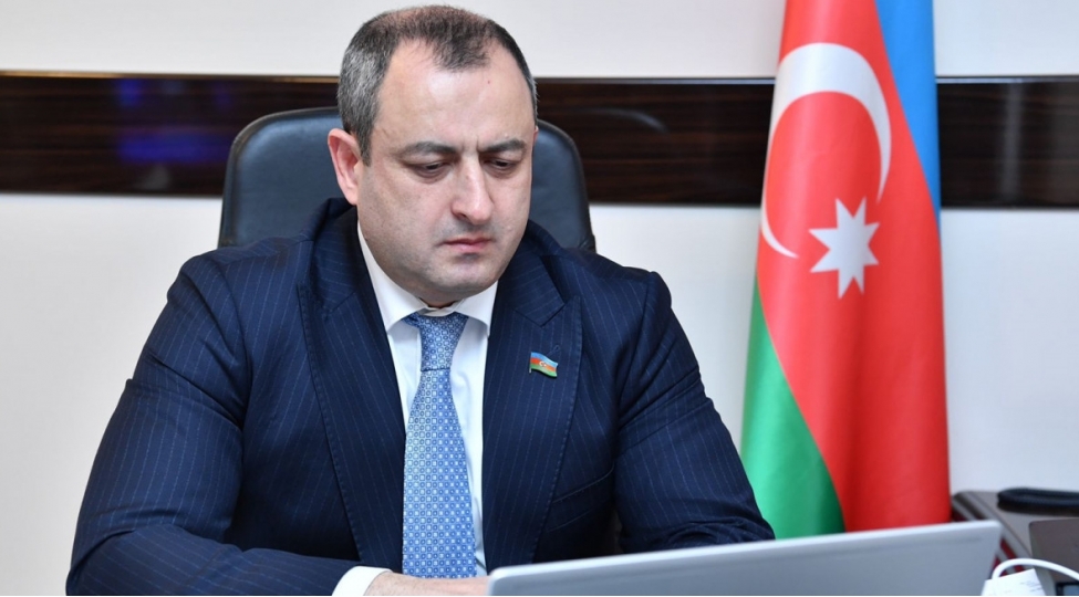 ali-tehsil-haqqinda-qanun-layihesinde-genclerle-bagli-muddealarin-muzakiresi-nezerde-tutulub-foto