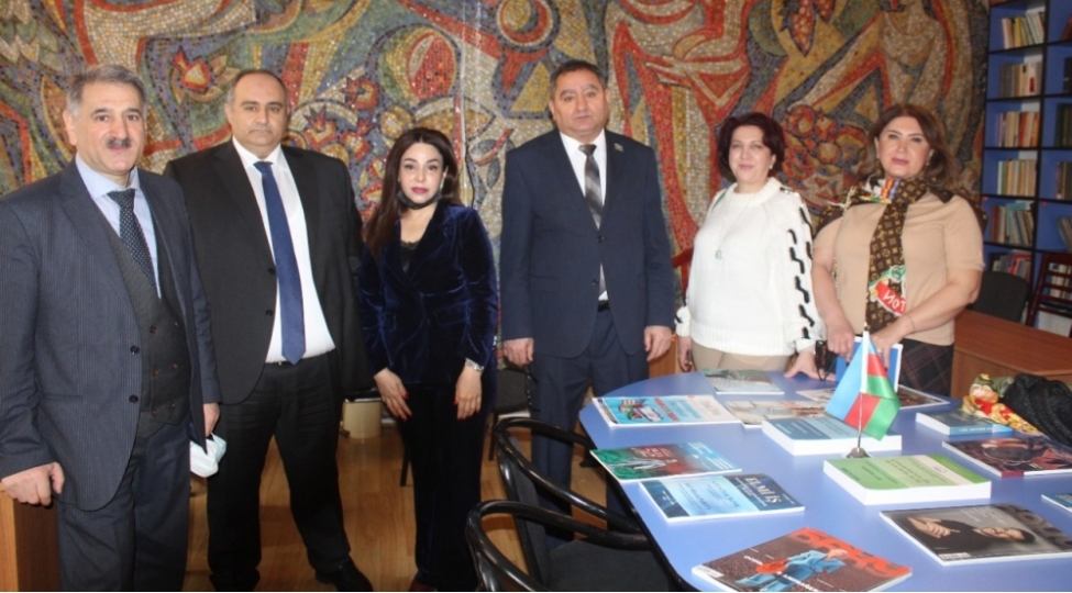 tehsil-nazirliyi-yaninda-ictimai-shuranin-uzvleri-bsu-da-imtahan-sessiyasinin-monitorinqini-kechiribler-foto