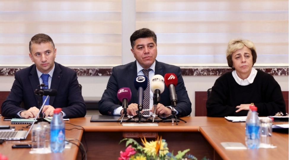 azeriqazib-e-yeni-selahiyyetler-verilir-foto