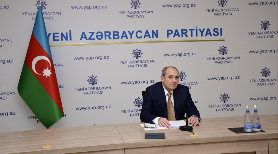 yeni-azerbaycan-partiyasinin-idare-heyetinin-novbeti-iclasi-kechirilib-foto