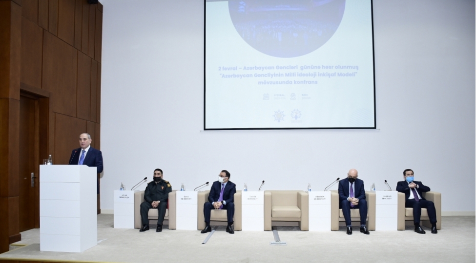 yap-merkezi-aparatinda-azerbaycan-gencliyinin-milli-ideoloji-inkishaf-modeli-movzusunda-konfrans-kechirilib-foto