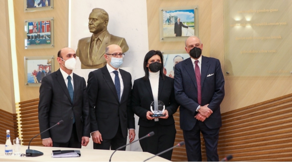 perviz-shahbazov-azerbaycan-italiyali-istehlakchilarin-munasib-qiymetle-qaz-techizatina-verdiyi-tohfeden-memnundur