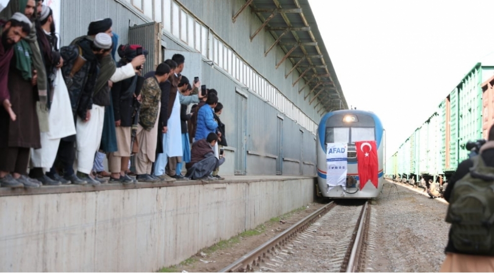 efqanistana-7477-ton-humanitar-yardim-chatdirilib