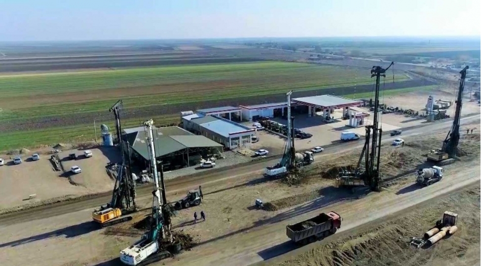 berde-agdam-avtomobil-yolunun-tikintisi-suretle-davam-etdirilir-foto