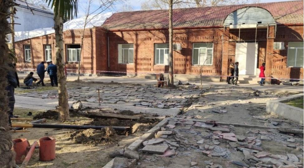 yevlaxda-abadliq-quruculuq-ishleri-davam-etdirilir-foto