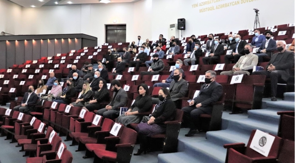 gencede-sahibkarlarla-gorush-kechirilib-foto
