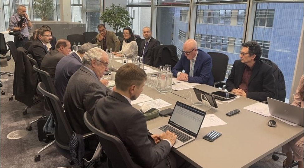 azertac-dunya-xeber-agentlikleri-konqresi-shurasinin-londonda-kechirilen-iclasinda-ishtirak-edib-foto