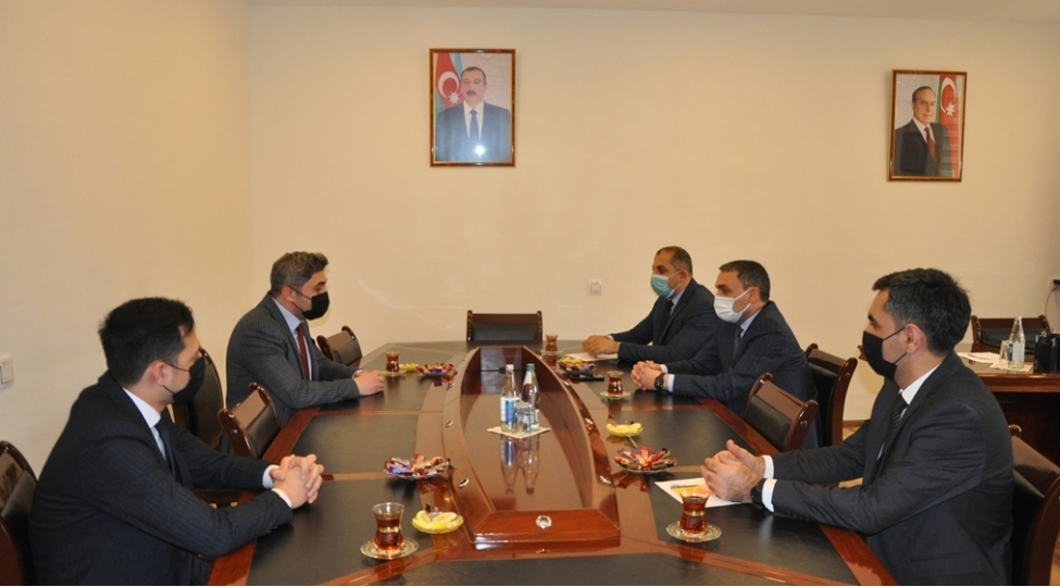 mingechevir-dovlet-universitetinde-dovlet-meshgulluq-agentliyinin-emekdashlari-ile-gorush-kechirilib