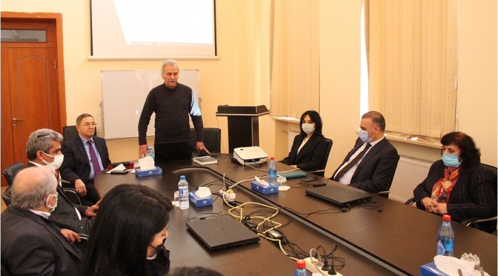amea-iqtisadiyyat-institutunda-bbu-nun-magistrantlarina-telim-kechirilir