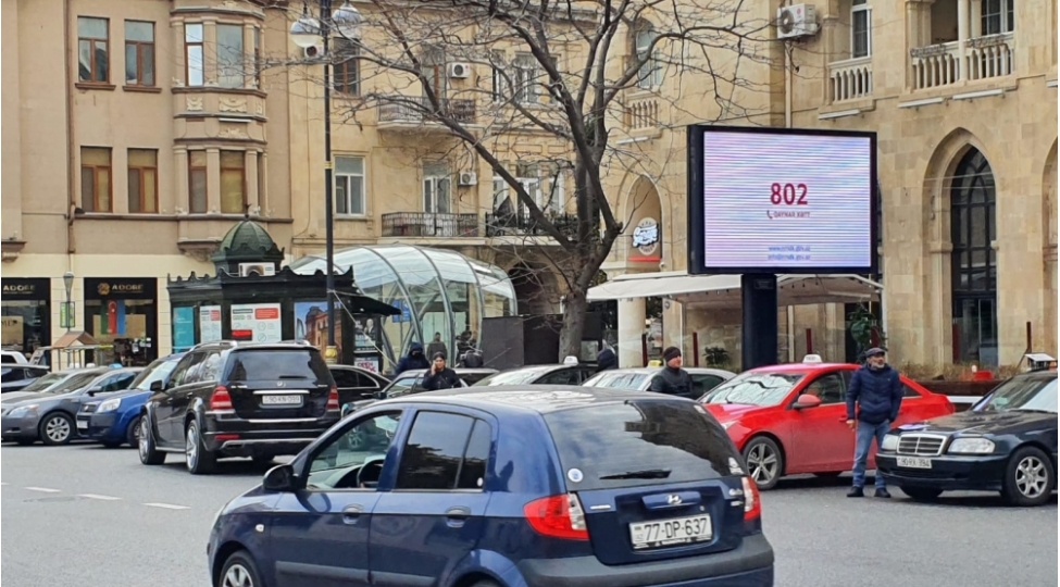 sosial-charxlar-reklam-lovhelerinde-yayimlanir
