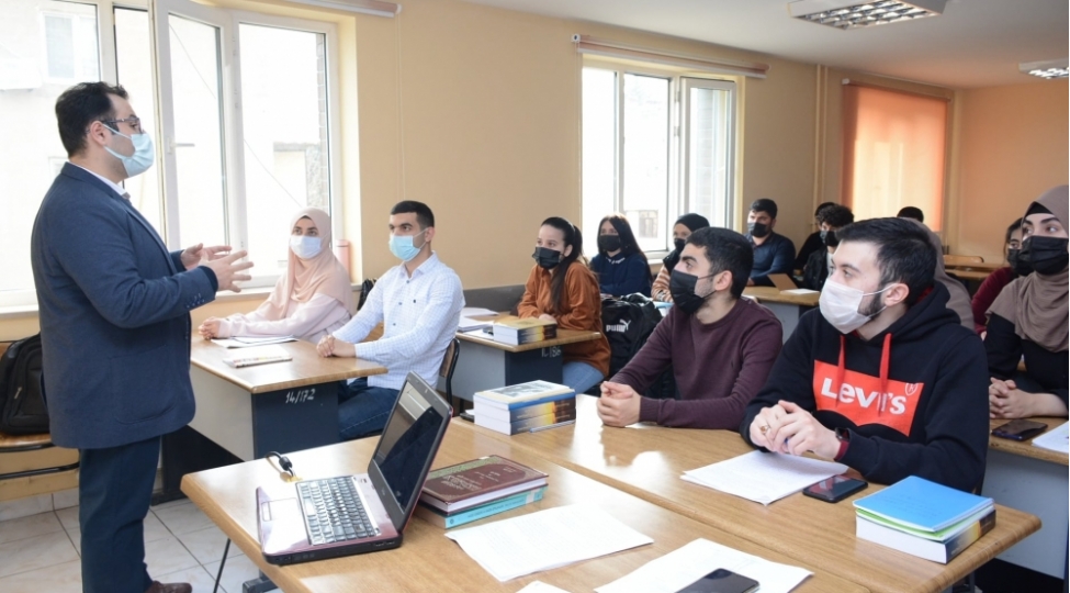 ilk-dersler-xocali-soyqirima-hesr-olunub