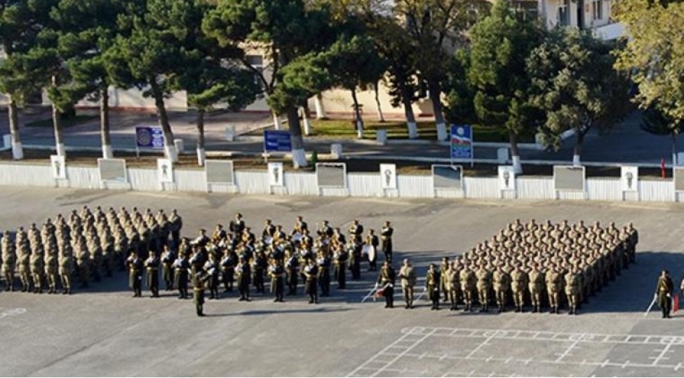 vetenimiz-ovladlarimiz-geleceyimiz-emin-ellerdedir-foto