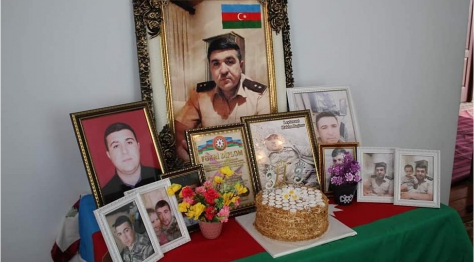 imishlide-shehid-hakim-beshirovun-xatiresi-anilib-foto