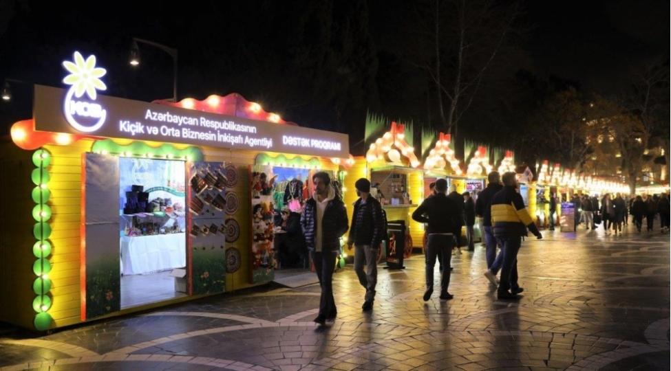 torpaq-elimde-bahar-ureyimde-xeyriyye-yarmarkasi-kechirilir-foto