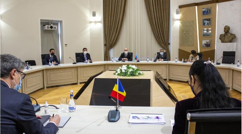 energetika-nazirliyinde-ruminiya-ile-enerji-emekdashliginin-inkishafi-muzakire-edilib-foto