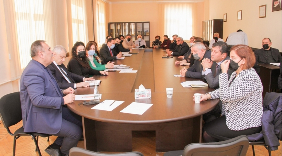 adau-nun-tedris-metodiki-shurasinin-iclasi-kechirilib
