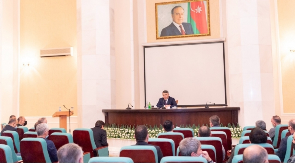 azerbaycan-agir-atletika-federasiyasinin-rehberliyi-meshqchiler-hakimler-ve-idmanchilarla-gorush-kechirib-foto