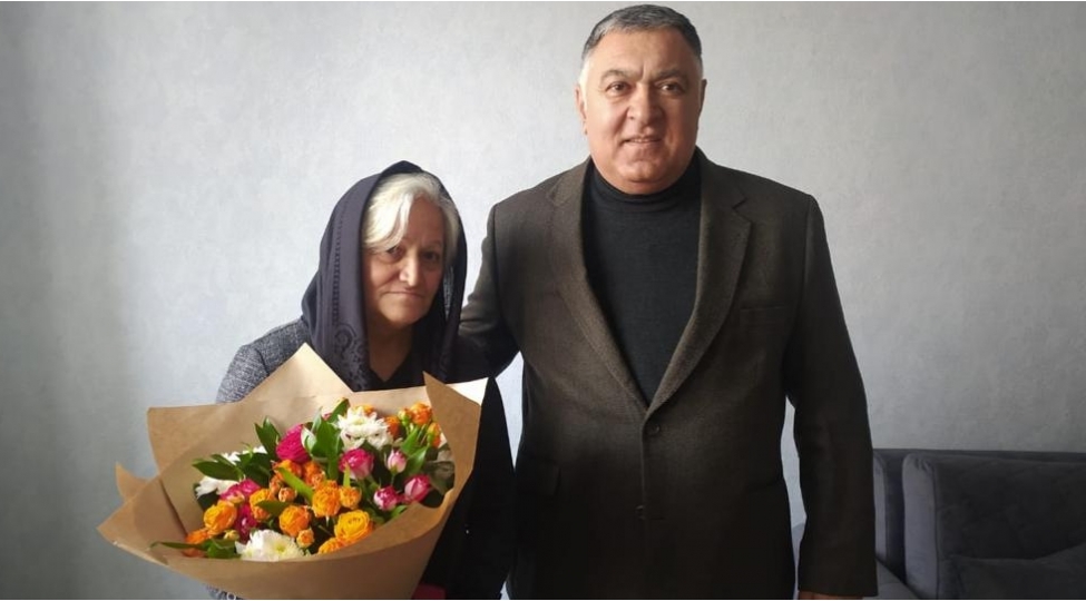 yap-xezer-rayon-teshkilatinin-sedri-namiq-ehmedov-shehidin-ailesini-ziyaret-edib-foto
