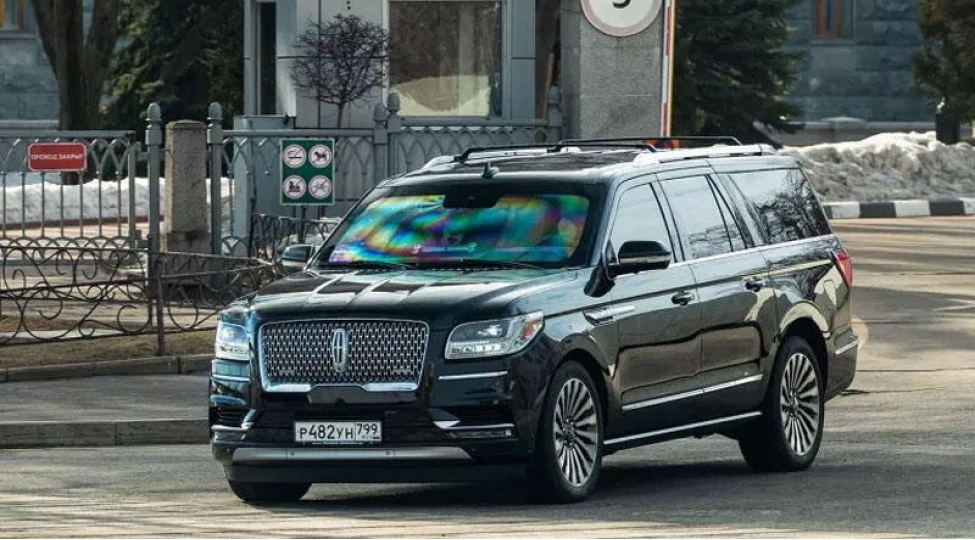 rusiya-patriarxinin-kortejinde-yeni-zirehli-lincoln-peyda-oldu-foto