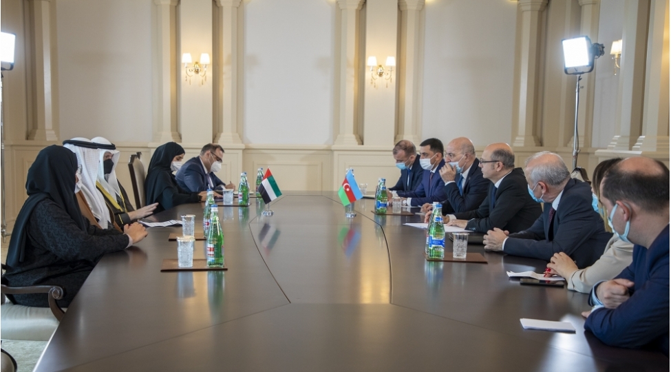 azerbaycan-ve-birleshmish-ereb-emirlikleri-arasinda-energetika-sahesinde-yeni-emekdashliq-imkanlari-muzakire-edilib