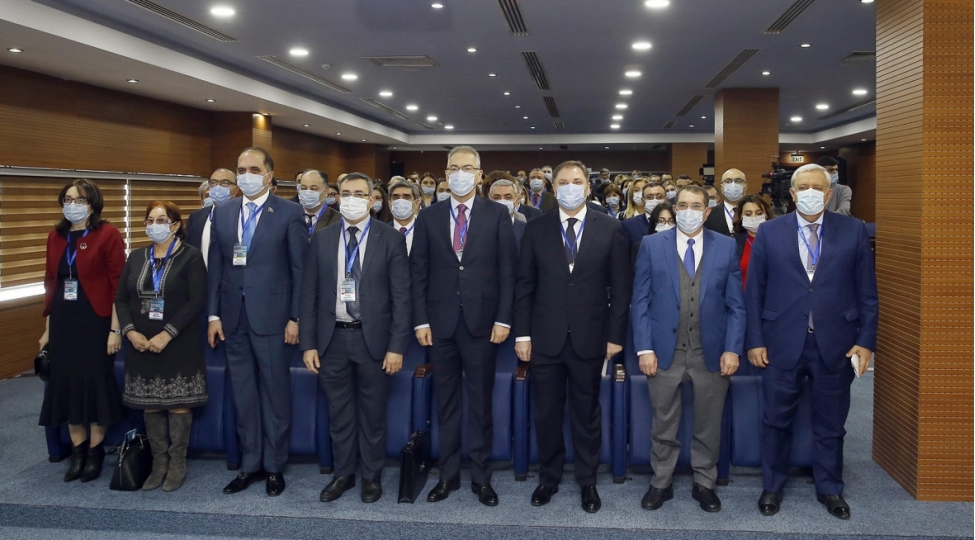 dtx-hospitalinda-beynelxalq-konfrans-kechirilib-foto