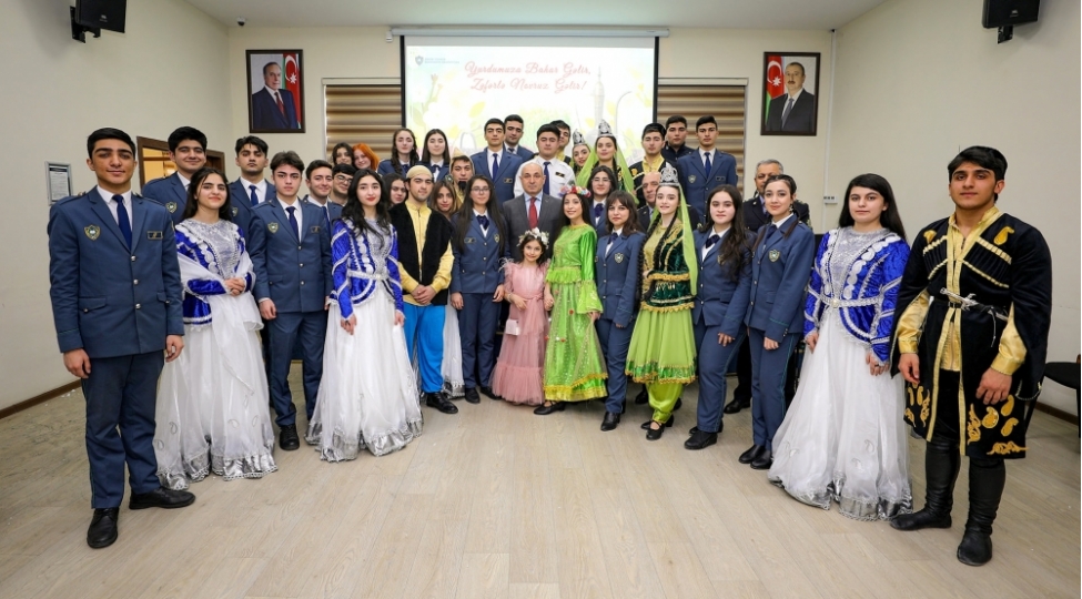 gomruk-akademiyasinda-novruz-shenliyi-kechirilib