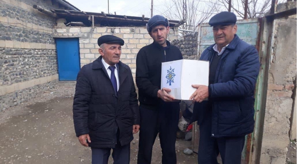 shehid-ve-azteminatli-ailelere-bayram-sovqati-gonderilib-foto