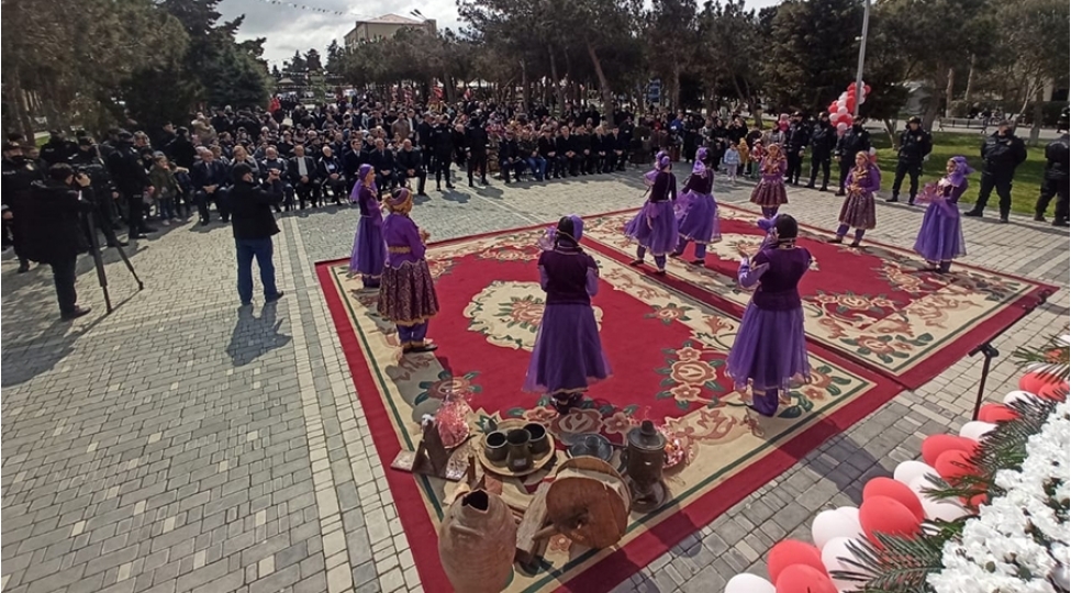 xezer-rayonunda-novruz-bayrami-munasibetile-umumrayon-shenliyi-kechirildi