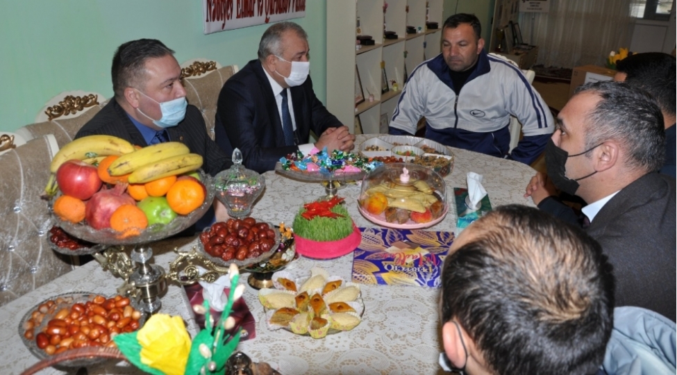 yap-pirallahi-rayon-teshkilati-shehid-ailelerini-bayram-munasibetile-ziyaret-edib