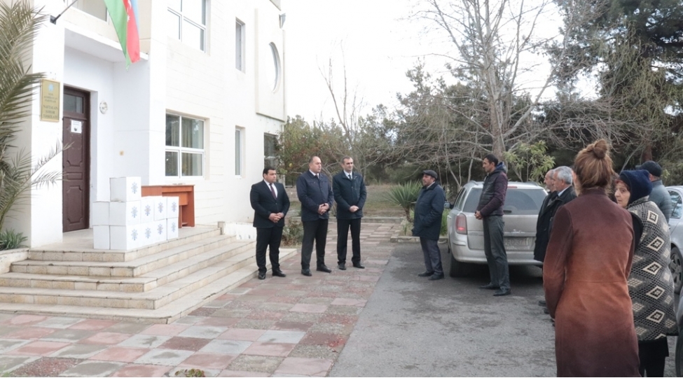 novruz-bayrami-erefesinde-bayram-sovqatlari-paylanildi