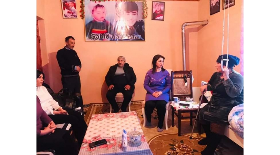 bayram-gunlerinde-shehid-aileleri-ziyaret-olunur-foto