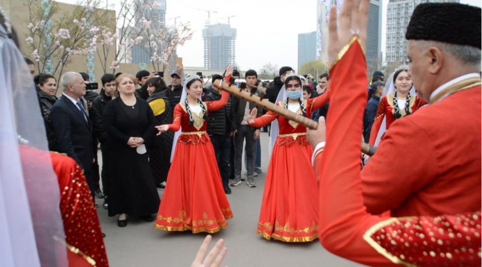 ozbekistan-prezidenti-azerbaycan-gushesini-ziyaret-edib-foto