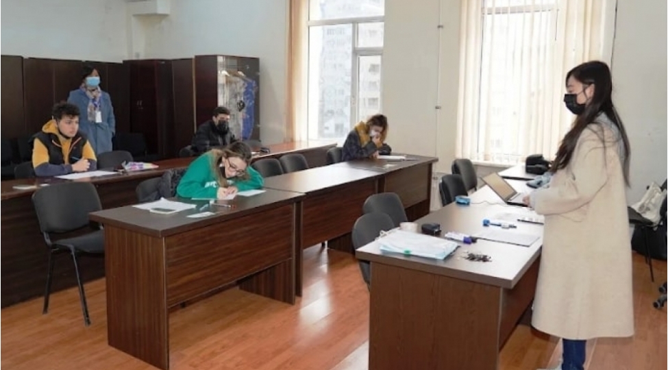 azerbaycan-diller-universitetinde-chin-dili-uzre-ixtisas-imtahanlari-kechirilib