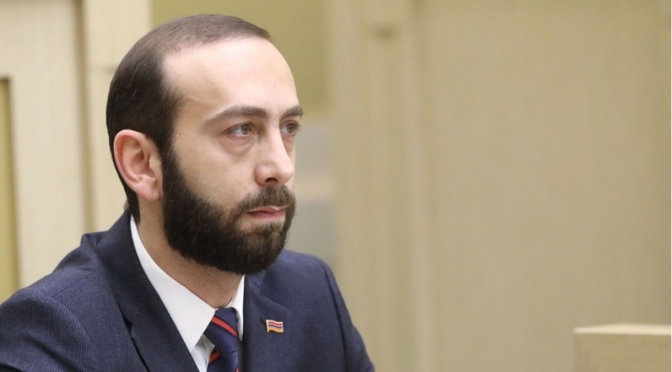 mirzoyan-ermenistan-azerbaycan-sulh-muqavilesine-yonelmish-seyler-barede-danishib