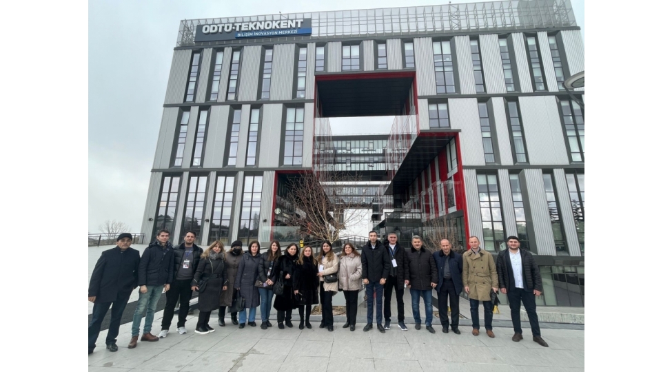 bmu-nun-emekdashlari-turkiyede-telimde-ishtirak-edibler-foto