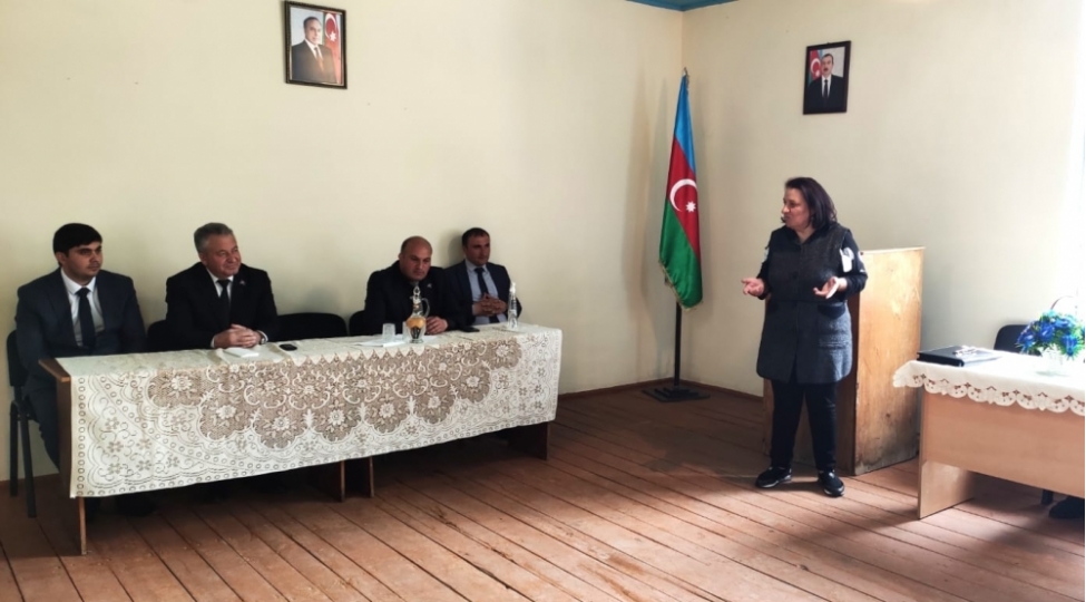yap-qelebeler-partiyasi-kimi-nufuz-qazanib-foto