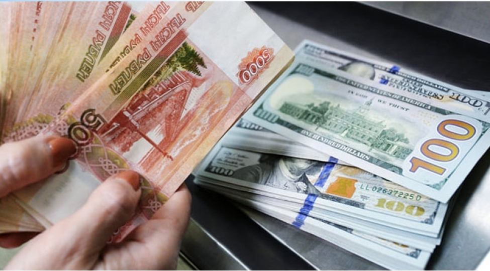 ilin-sonuna-qeder-rublun-deyer-itireceyi-gozlenilir