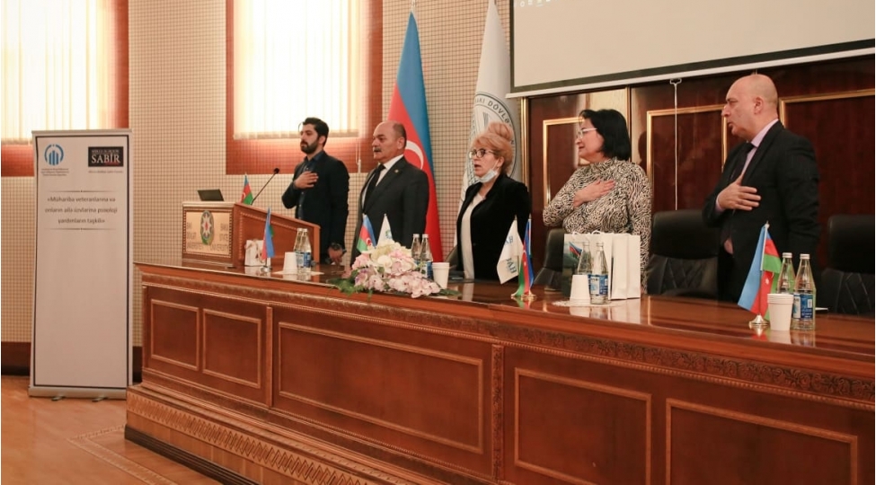mirze-elekber-sabir-fondu-qazilerle-novbeti-gorushunu-kechirib-foto