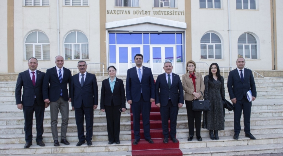 ndu-ile-istanbul-texniki-universiteti-arasinda-emekdashliq-muqavilesi-imzalanib-foto