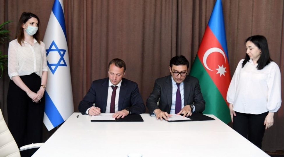 azerbaycan-ve-israil-arasinda-birge-beyanname-imzalandi-foto